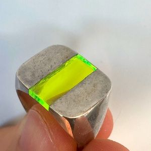SOLD Maison Margiela Ring neon green, silver
